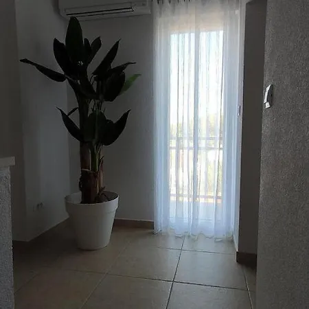 House Mala Semesterbostad